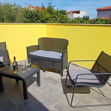 Nuovo Ampia Veranda Free Wi-fi Càbras